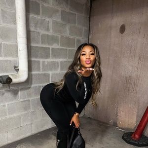 Meet your Posher, Kortney